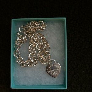 Please return to Tiffany’s heart pendant sterling silver.